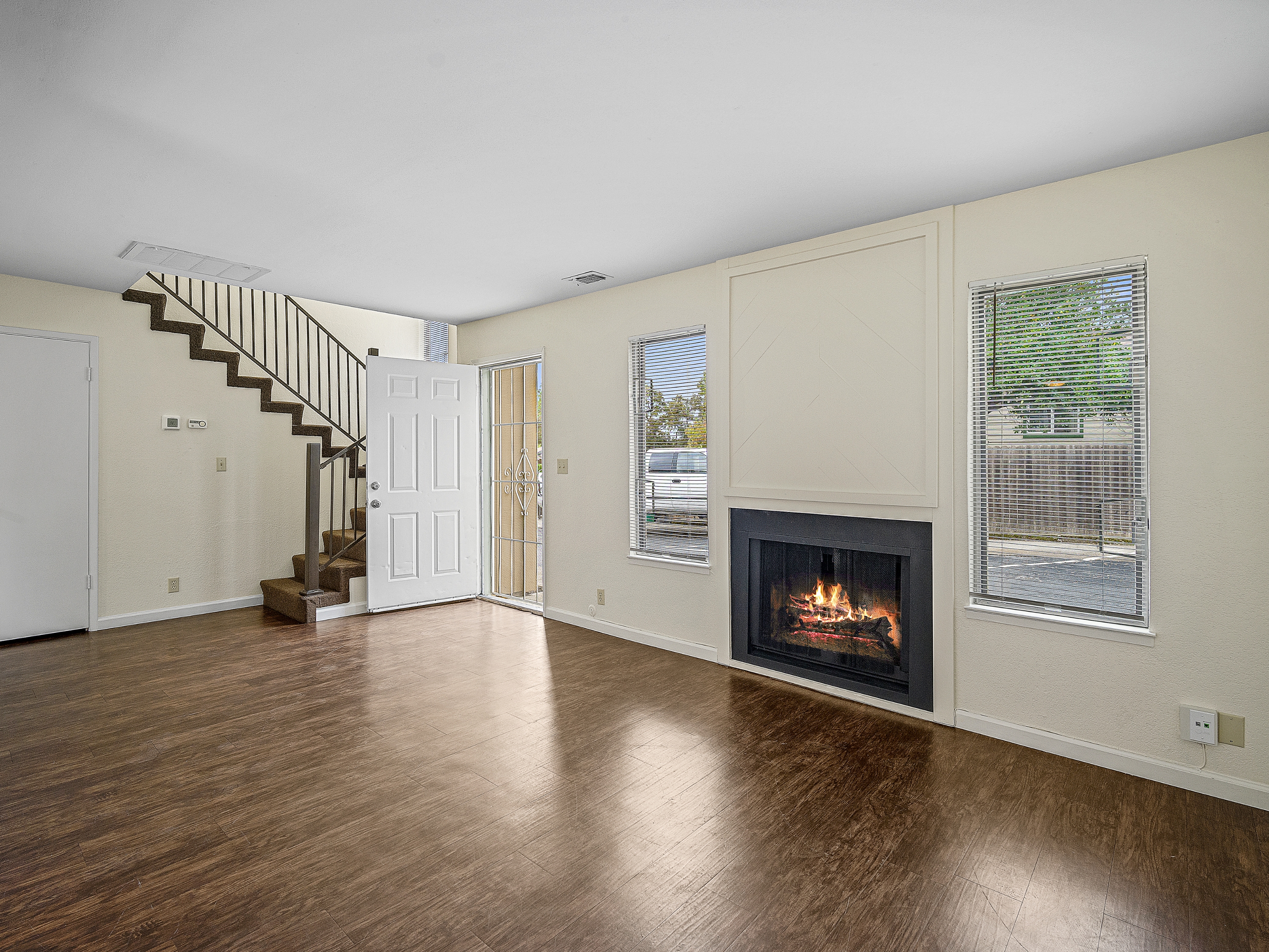 3105 Garden Circle - 2